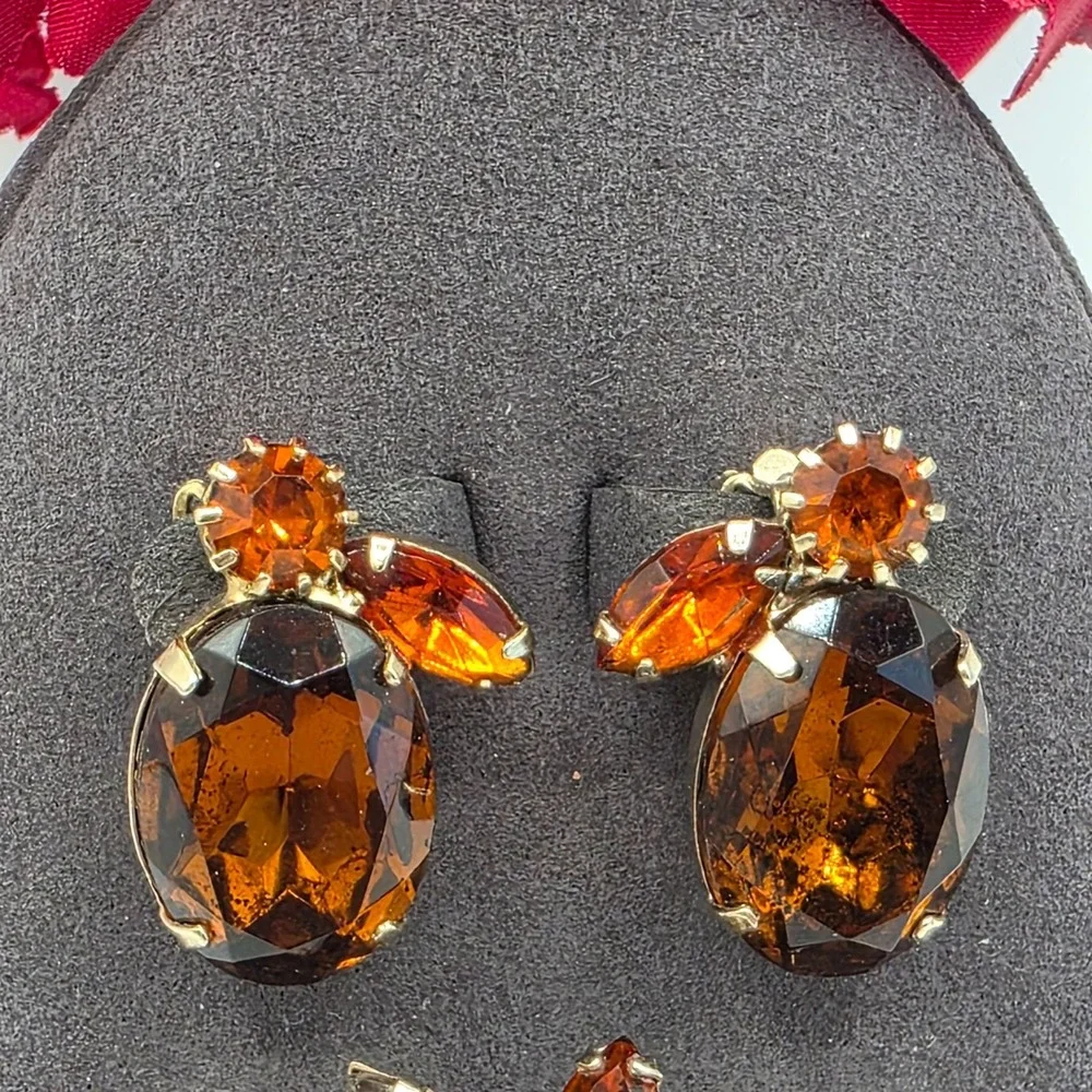 WEISS Brooch Earrings Set Amber Rhinestone Clip‎ Earrings Vintage Stunning Retro